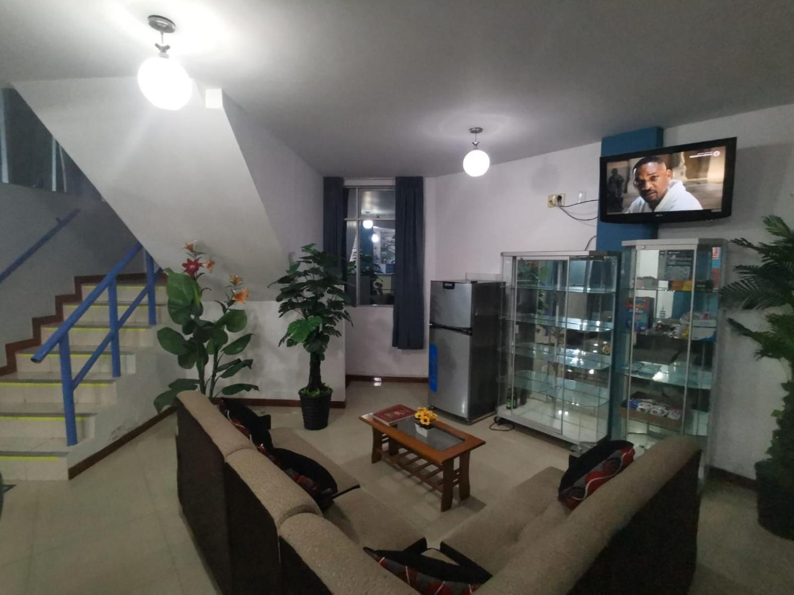 Hostal Puerto Ingles Ilo Eksteriør bilde