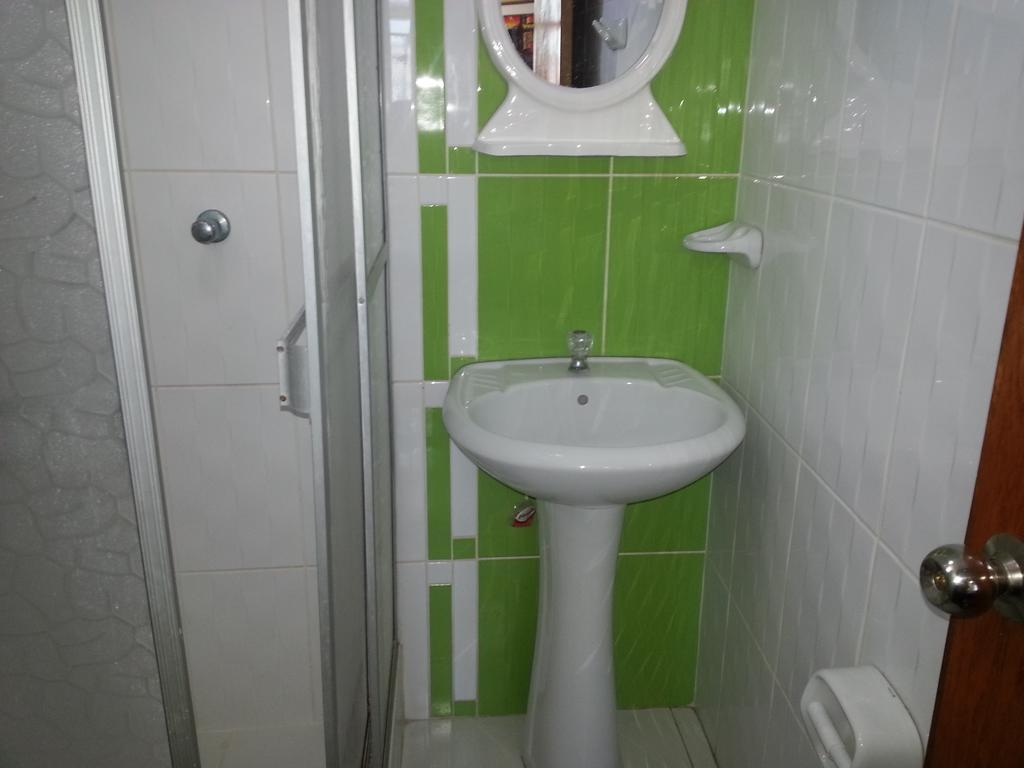 Hostal Puerto Ingles Ilo Eksteriør bilde