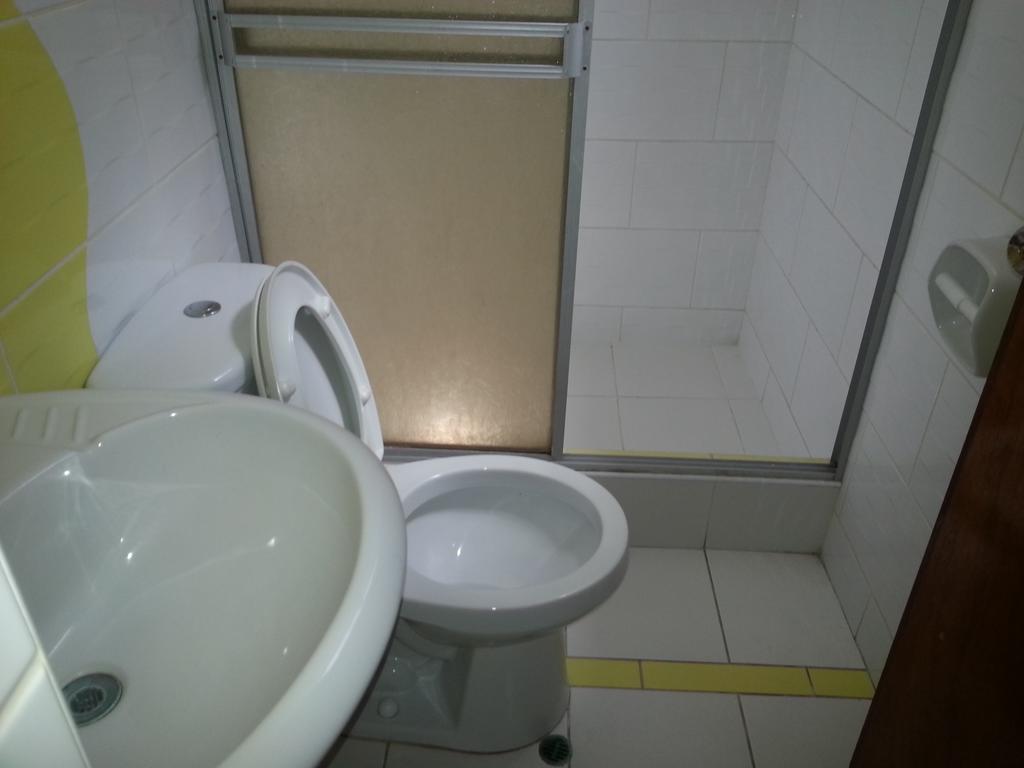 Hostal Puerto Ingles Ilo Eksteriør bilde
